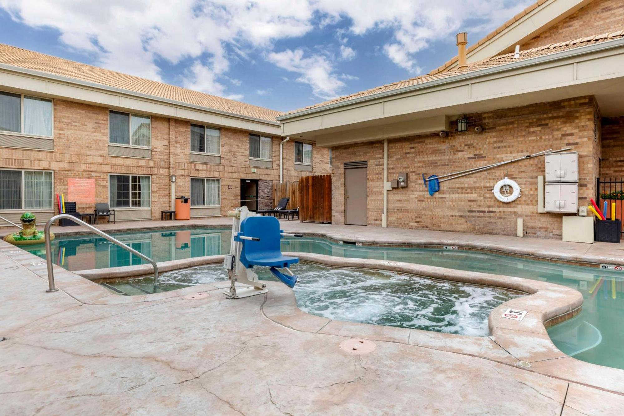 Western Denver Southwest Hotel Lakewood